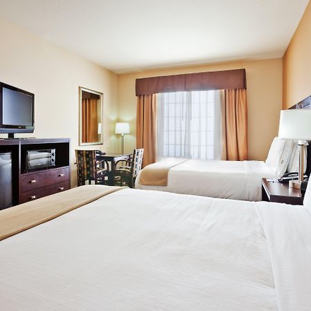 Holiday Inn Express & Suites Clovis By Ihg Экстерьер фото