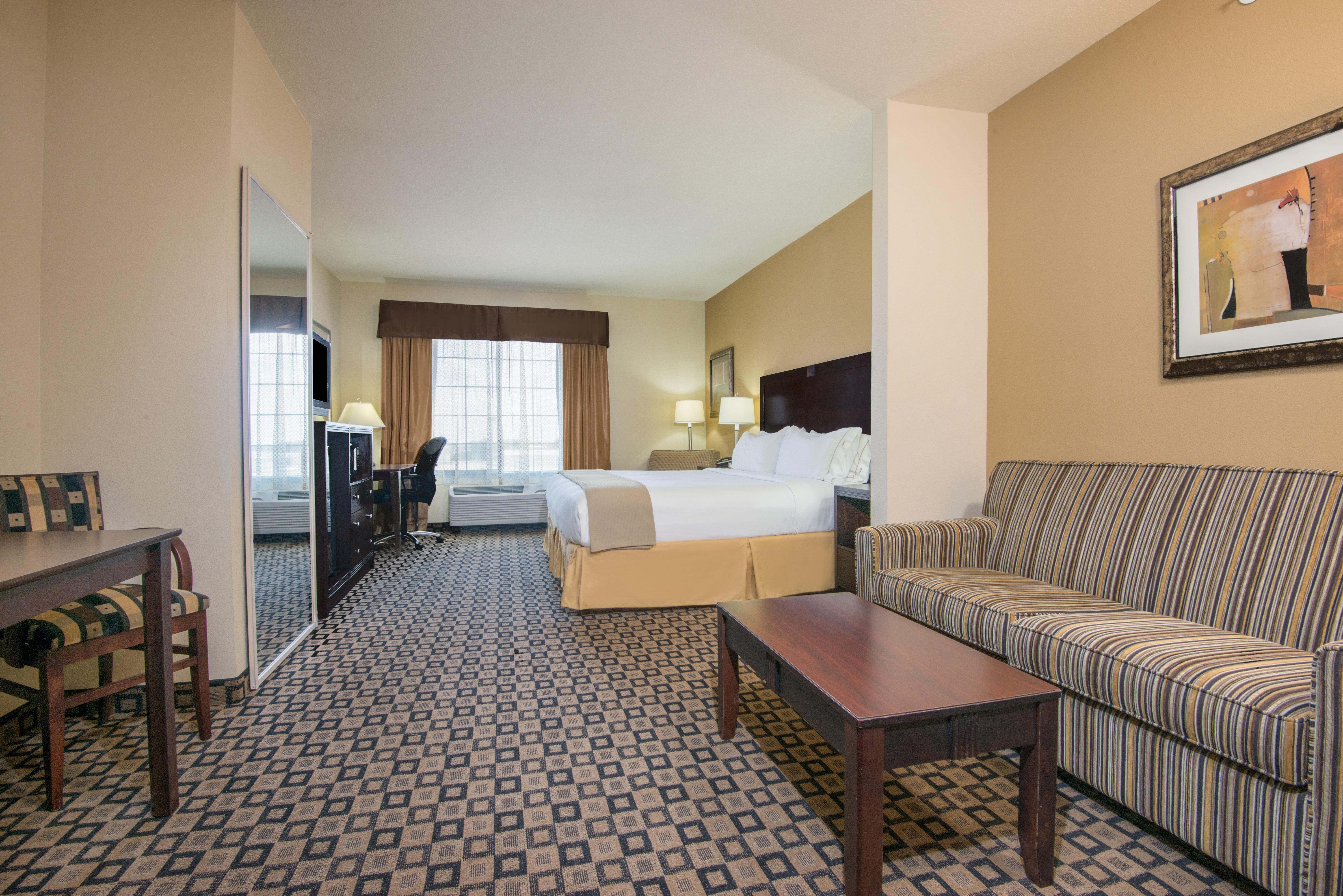 Holiday Inn Express & Suites Clovis By Ihg Экстерьер фото