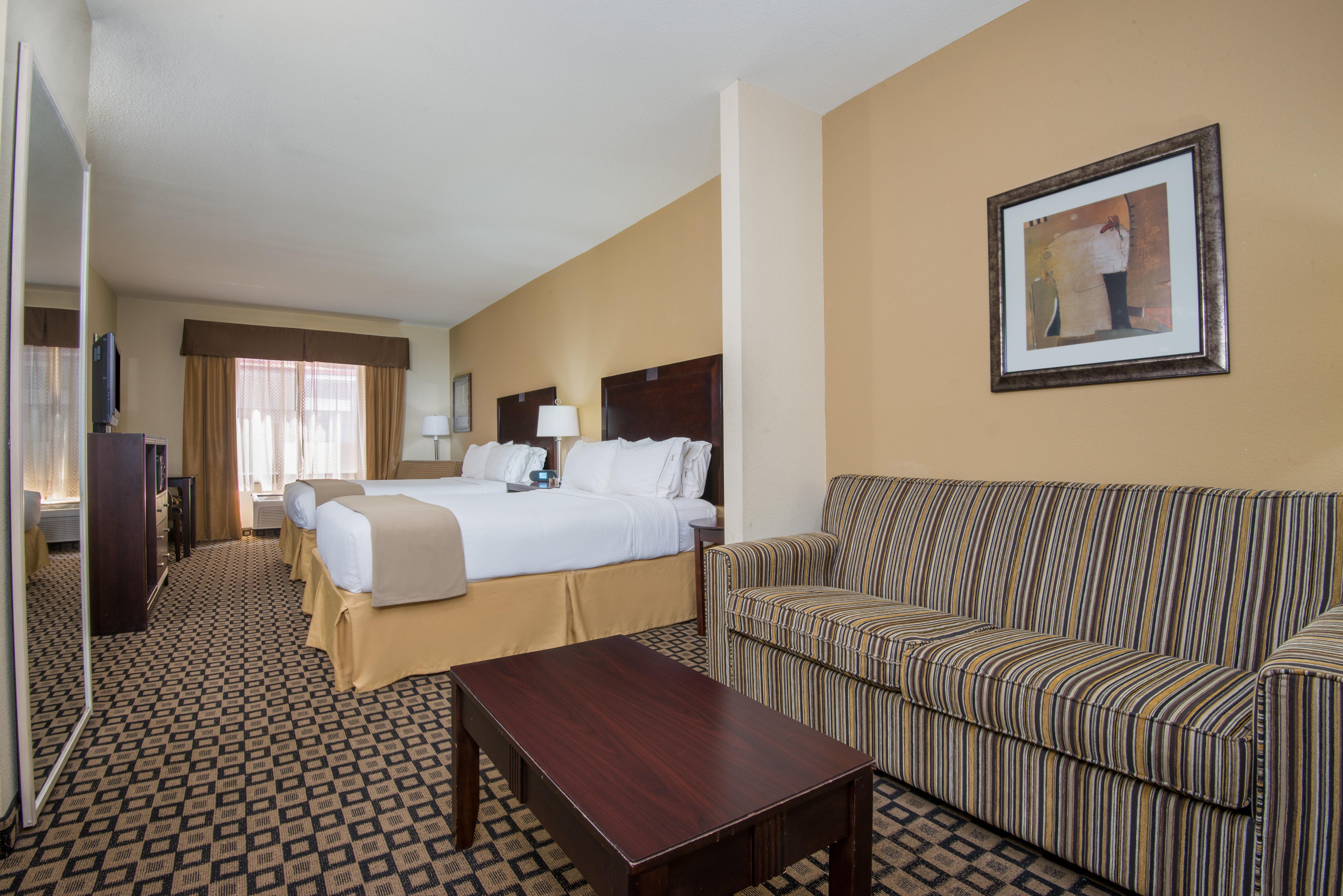 Holiday Inn Express & Suites Clovis By Ihg Экстерьер фото