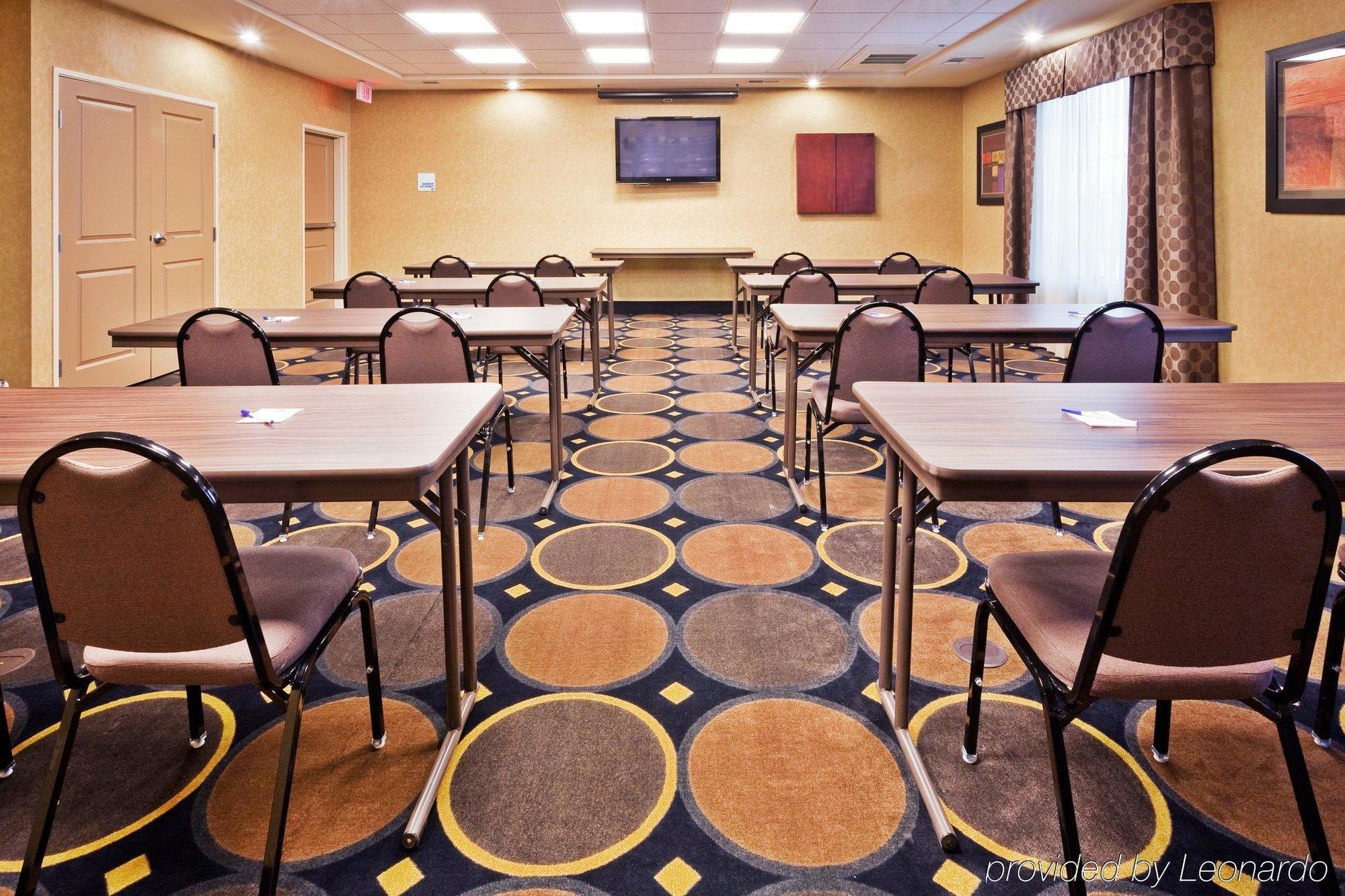 Holiday Inn Express & Suites Clovis By Ihg Удобства фото