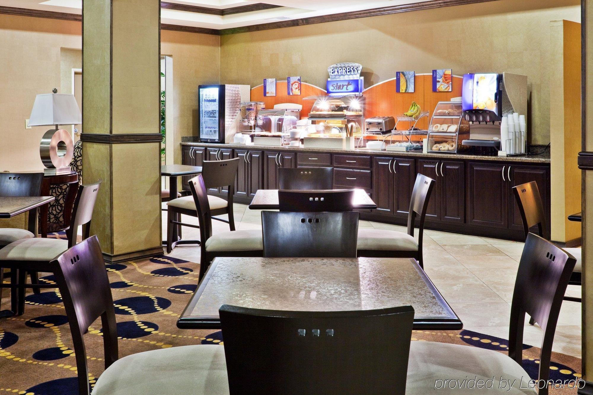 Holiday Inn Express & Suites Clovis By Ihg Ресторан фото