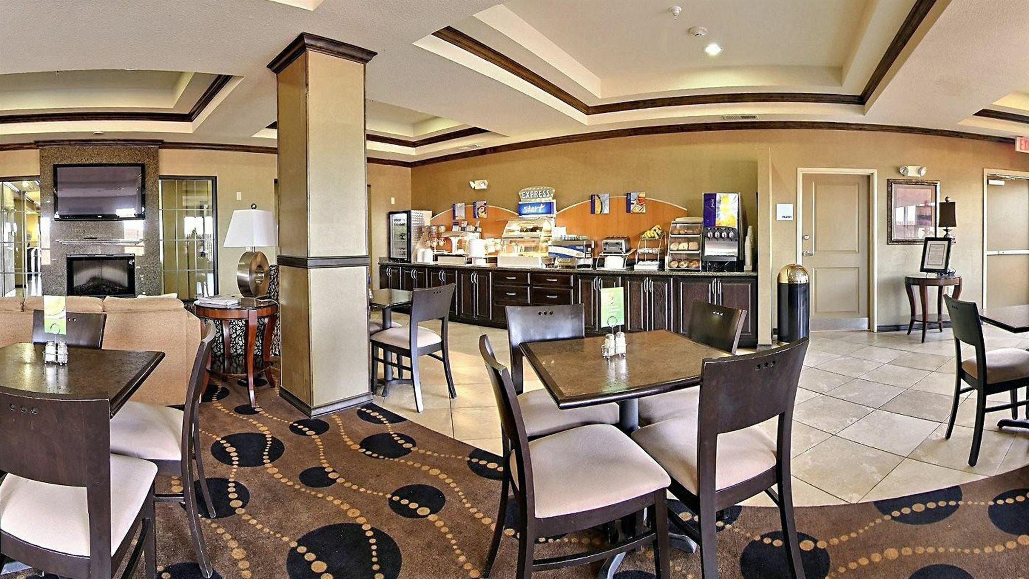 Holiday Inn Express & Suites Clovis By Ihg Экстерьер фото